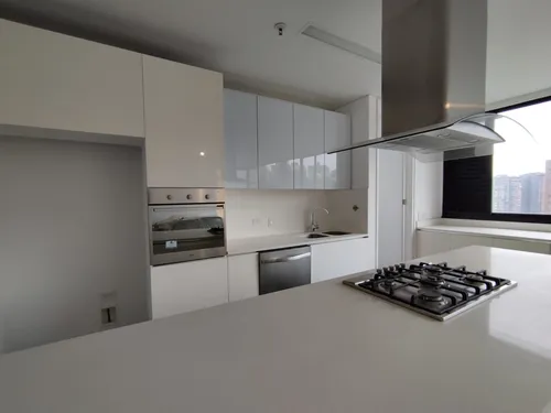 Apartamento En Venta En Los Balsos. Cod V17044