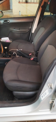Peugeot 207 2012 1.4 Xs