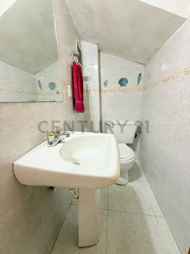 En Alquiler Apartamento Duplex Planta Baja. Conjunto Residencial Pueblo Viejo