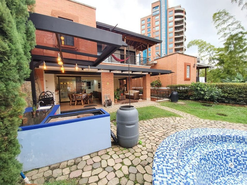 Imagen 4 de 14 de Venta De Casa En El Poblado Cerca A La Universidad Ces