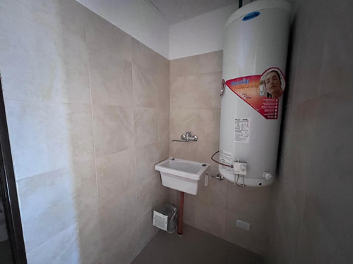 Ph Tres Ambientes Con Coch En Florida Oeste- Mejor Valor M²