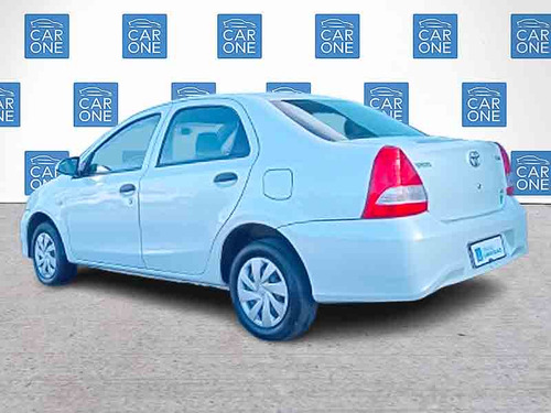 Toyota Etios 1.5 X MT6 4P