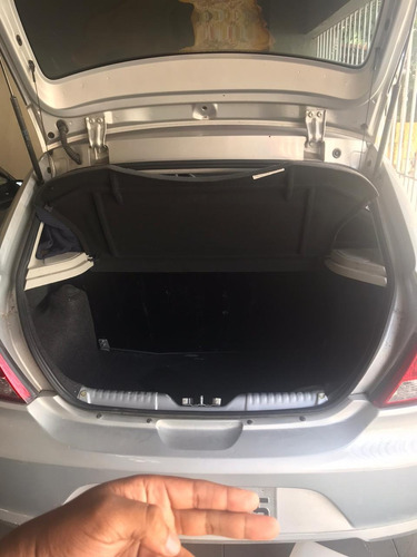 Volkswagen Gol 1.0 Total Flex 5p 2011