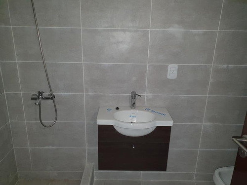 Imagen 17 de 20 de En Barrio Residencial A Metros De Congreso, 2 Ambientes Con Balcon