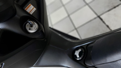 Imagem 5 de 15 de Yamaha Nmax 160 Abs