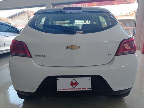 Imagem 5 de 7 de Chevrolet Onix 1.0 Mpfi Lt 8v Flex 4p Manual
