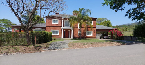 Venta Casa - Country Club Los Azahares - Yerba Buena (rioja Alt. 3300)