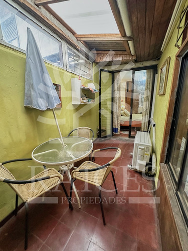Excelente Casa De Dos Pisos, Incluye Local Comercial