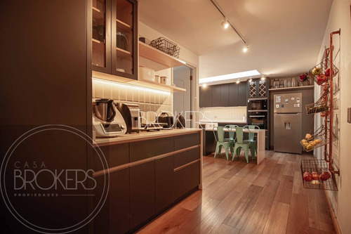 Casa En Venta De 4 Dorm. En Lo Barnechea