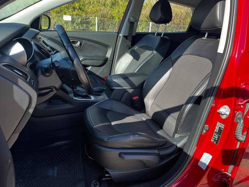 Imagen 6 de 13 de Hyundai Tucson 2015 2.0 Gls 154cv 6at 4wd