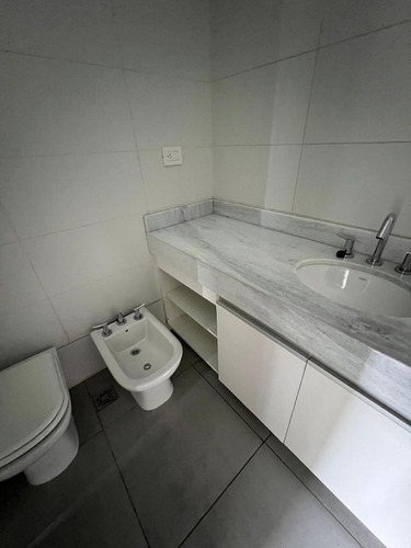 Dúplex En Venta De 3 Dormitorios En Greenville 2