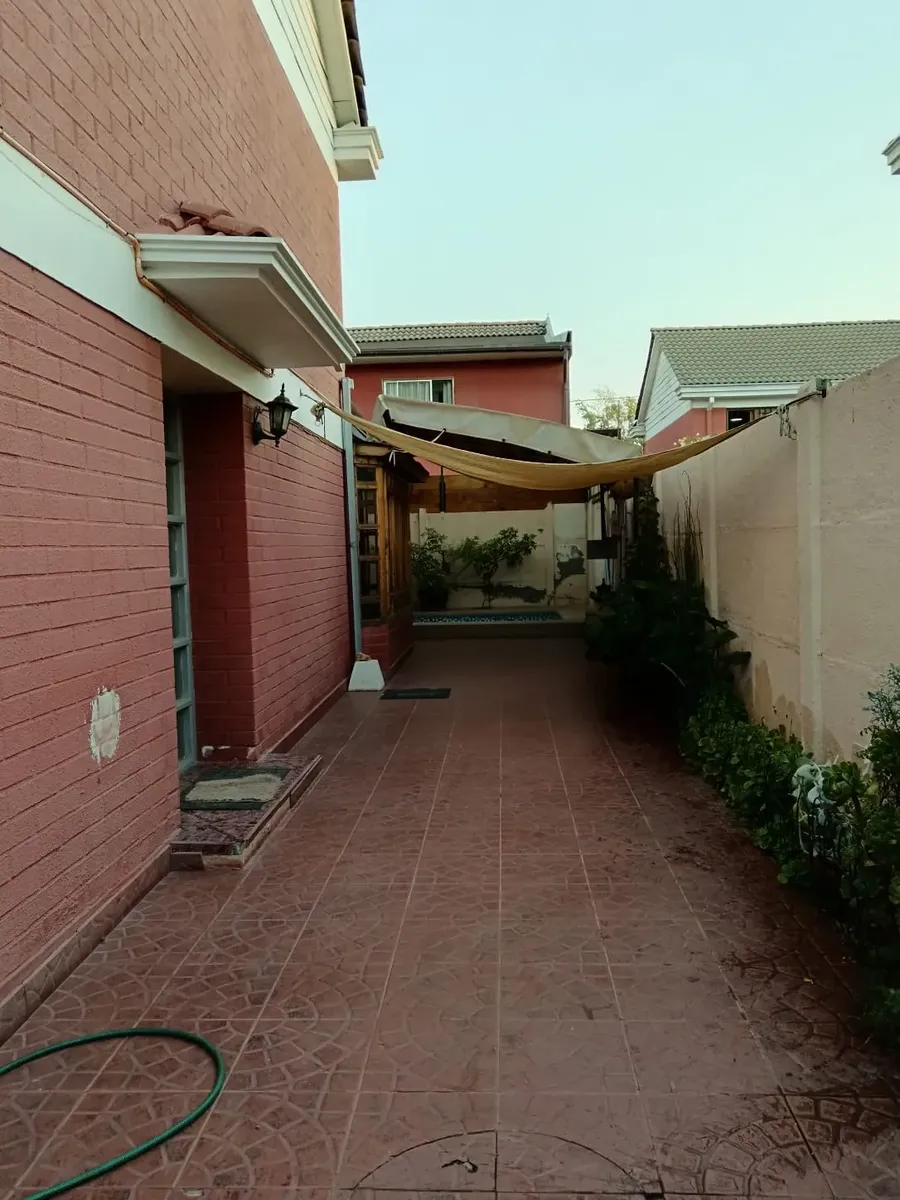 Imagen 2 de 15 de Casa Con Ampliación En Barrio Seguro Con Acceso A 5sur