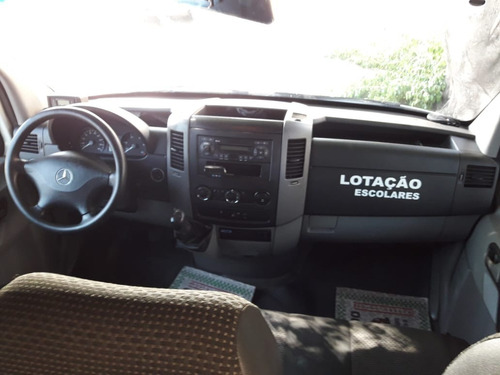 Imagem 13 de 14 de Mercedes Sprinter Ano 2014 2.2 Cdi 415 16 Lugares Tetobaixo
