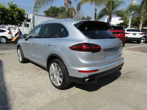 Porsche Cayenne 4.2 Diesel S At