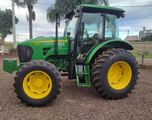 Trator John Deere 5078e Ano 2015