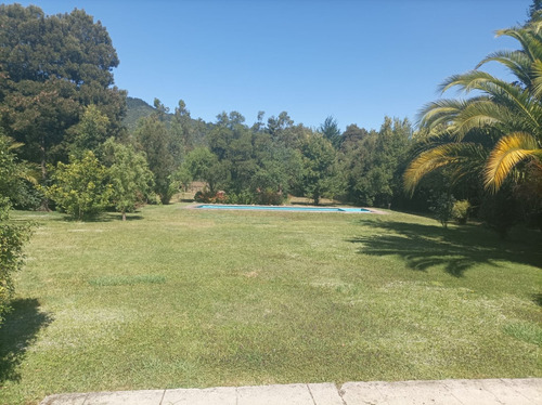 Excelente Casa, Sector Residencial, Embalse Machicura Colbún