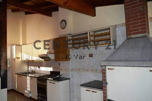 Imagen 11 de 15 de Oportunidad !!! Venta Casa 4 Amb Pompeya Quincho Garage