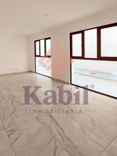 Imagen 3 de 18 de Venta De Casa En Condominio En Azcapotzalco Con Roof Privado