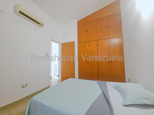 Townhouse En Venta Urbanizacion La Arboleda, Maracay. Ljsa 25-19023