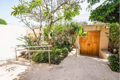 Imagen 2 de 30 de Comercial & Residencia Local En Venta En Chapala, México