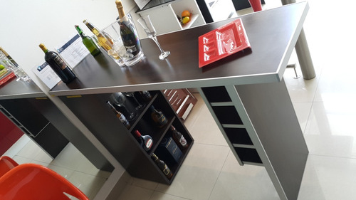 Imagen 3 de 5 de Barra, Desayunador, Bodega, Mueble Con Estantes.