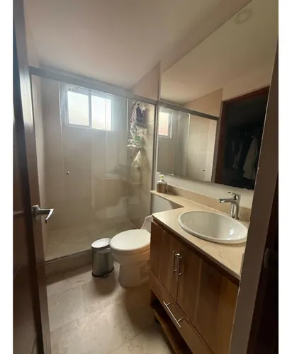 Casa Envigado Con Piscina Privada- 3alcobas-estudio- Área Total 397mt2