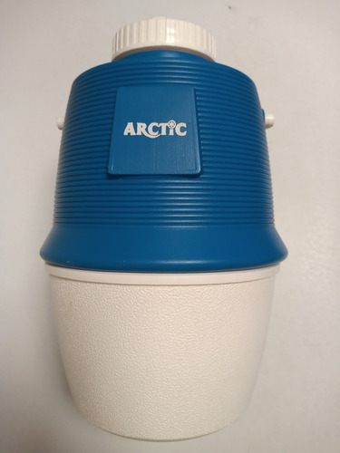 Termo Para Agua Arctic De 2 Litros 