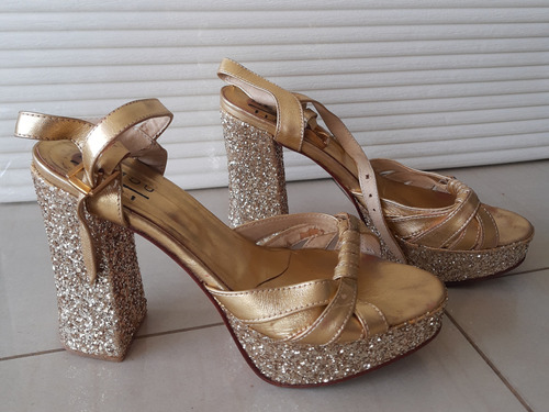 Zapatos De Tacón Con Brillos Dorado 39