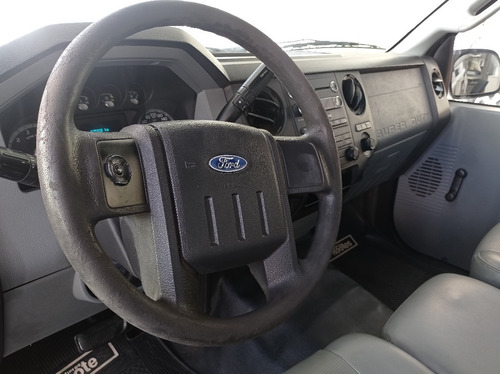 Imagen 9 de 12 de Ford F-250