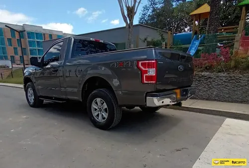 Ford F-150 3.3 Xlt