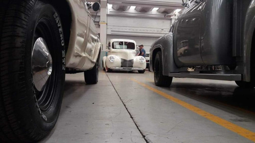 Ford Pickup