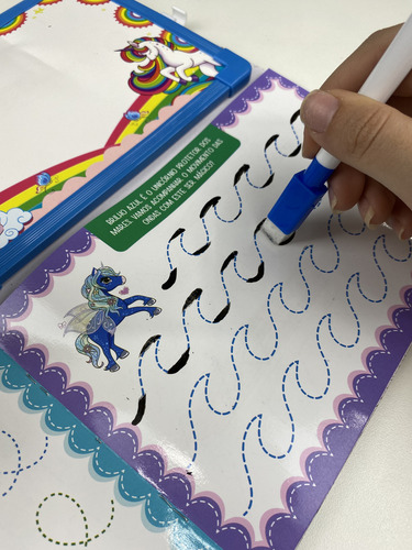 Floresta Encantada Série Escolinha Divertida - Coordenaçã, De On Line A. On Line Editora, Capa Mole Em Português