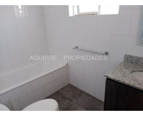 Casa 327m2 Total Y 98m2 Construidos