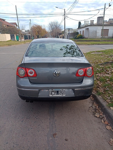 Imagen 3 de 10 de Volkswagen Passat 2006 2.0 I Luxury