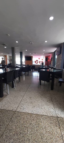 Imagen 4 de 14 de Fondo De Comercio, Avenida Principal De Lecheria