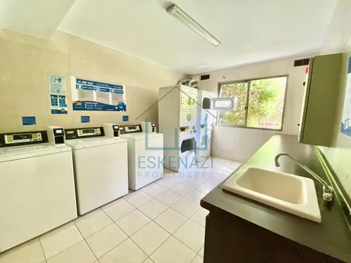 Estupendo Departamento En Venta De 2 Dorm. Vitacura.