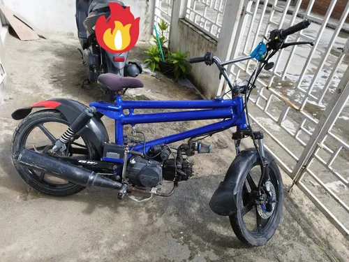 Ciclomotor Akt