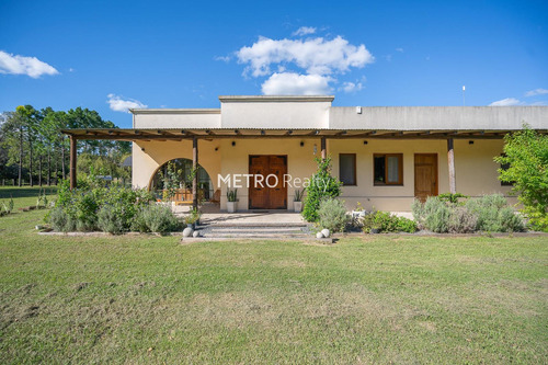 Casa En Venta Sobre Lote De 1 Hectarea En Loma Escondida, Open Door