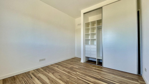 Casa En Naudir En Venta - A Estrenar - Lote Con Fondo Al Verde