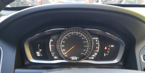 Volvo Xc60 Momentum T5 Awd