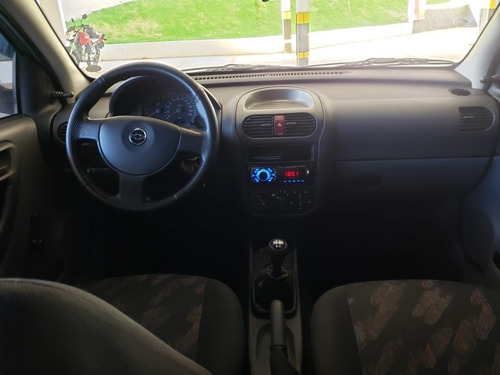 Imagem 11 de 14 de Chevrolet Corsa 2005 1.0 Maxx 5p