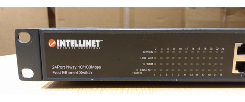 Intellinet Switch 520416 24 Port 10/100 Mbps