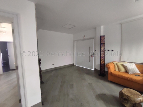 Imagen 7 de 19 de Estupenda Casa Totalmente Amoblada Urb. El Limón 23-13580ejc