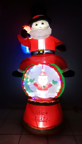 Inflable Santa Con Esfera De Nieve Y Muñeco 2.4 Metros Color