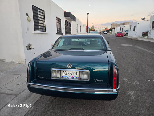 Cadillac Deville 4.6 Concours 275hp At