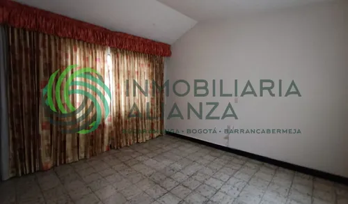 Casa En Arriendo En Bolarqui. Cod A16437
