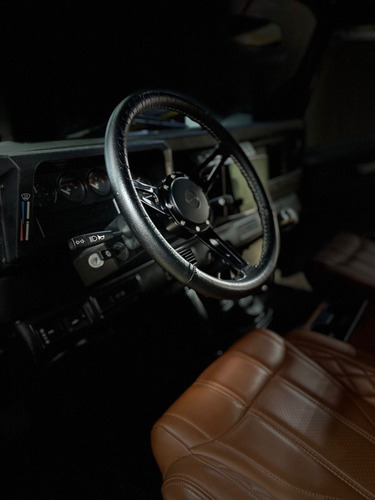 Land Rover Defender 2004 Hd*