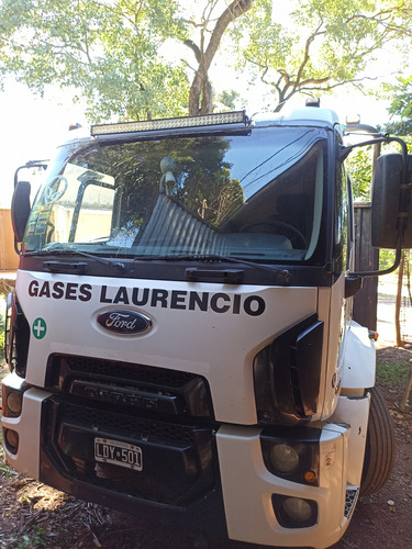 Chasis Largo Con Carrocería En Muy Buen Estado Segundo Dueño