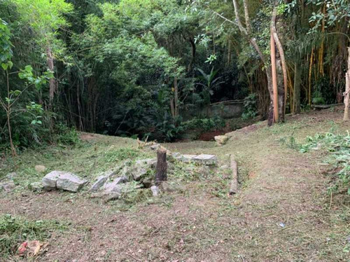 Imagem 4 de 6 de Excelente Chácara Próximo Ao Centro De Mogi Das Cruzes - Bich00001