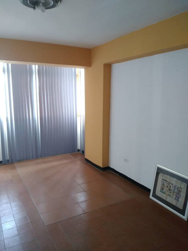 Imagen 3 de 10 de Apartamento En Residencias Araguaney, Quebrada De Cua.